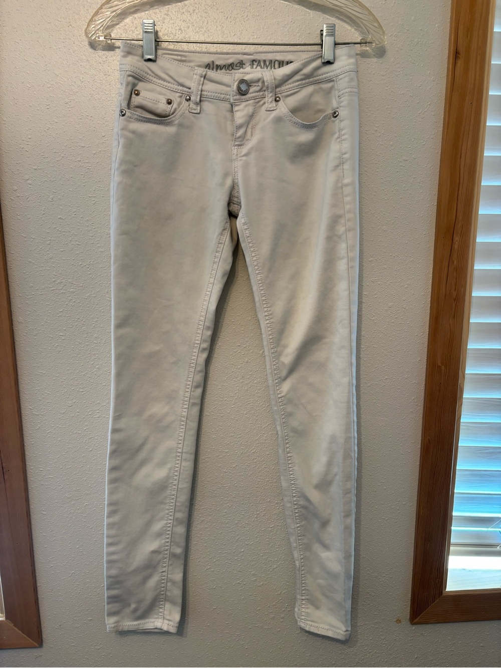 Almost Famous white Skinny Jeans